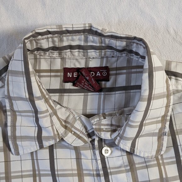 NEVADA MEN'S BUTTON UP FRONT SHORT SLEEVE SHIRT COLLAR NECK SIZE MEDIUM CASUAL - Picture 13 of 16